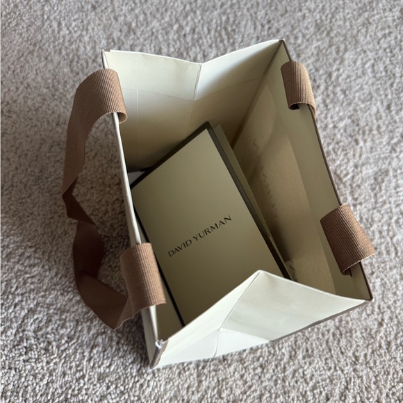 LIMITED EDITION David Yurman Elegant Cream and Brown Bag - Picture 5 of 7